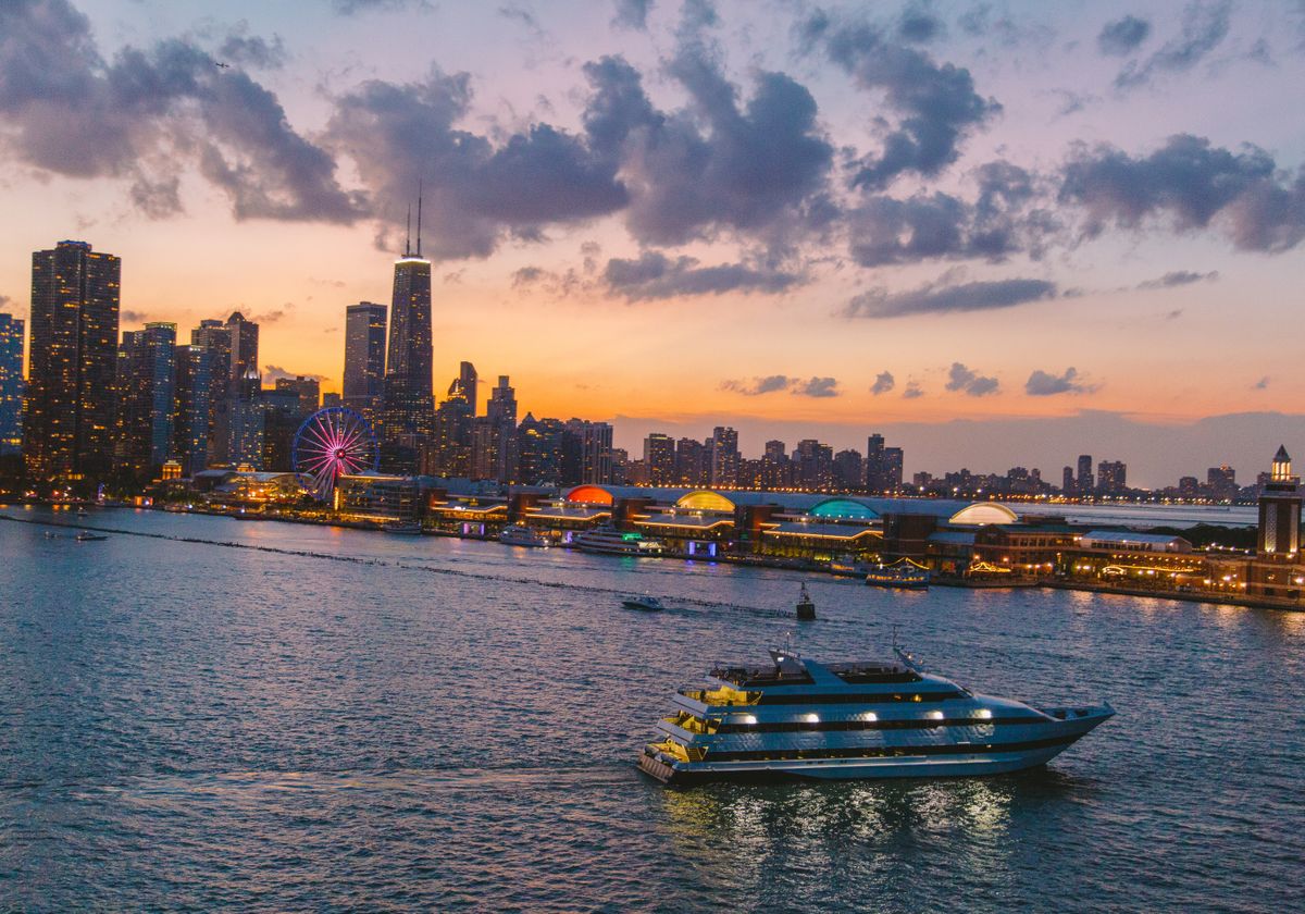 Chicago Premier Dinner Cruise on Lake Michigan